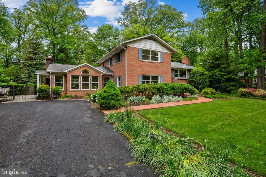 4908 Bradford Dr, Annandale, VA 22003 - #3