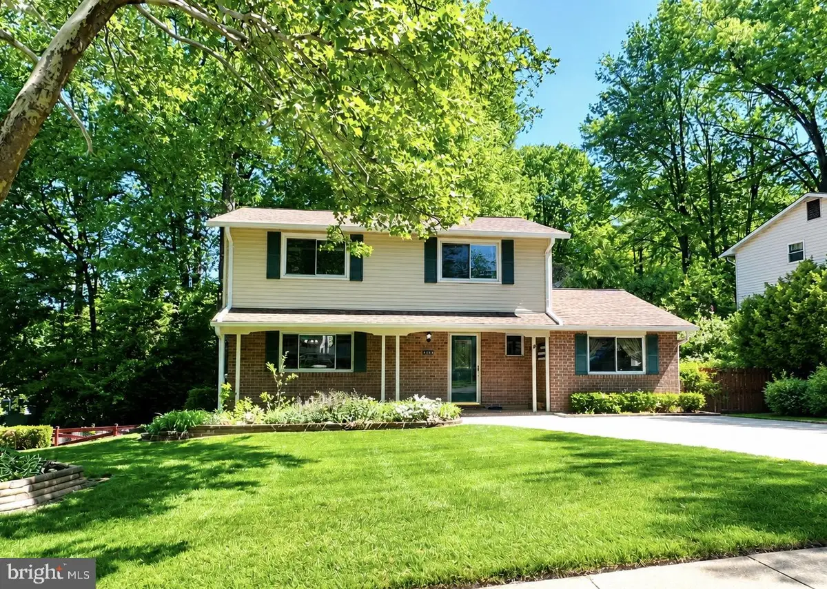 4945 Gainsborough Dr, Fairfax, VA 22032 - #1
