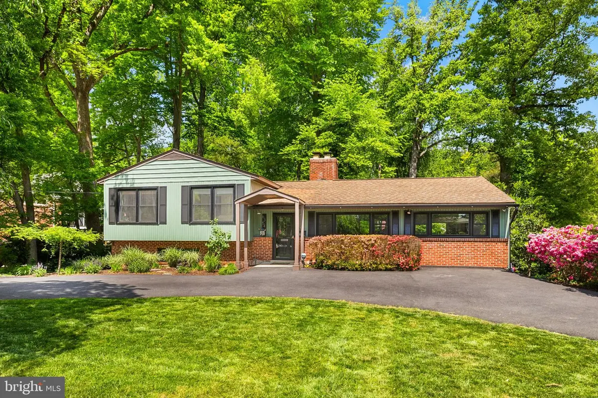 6354 Lyric Ln, Falls Church, VA 22044 - #1