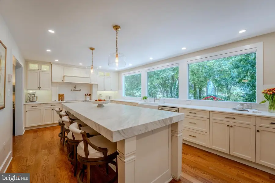 11910 Winstead Ln, Reston, VA 20194 - #3