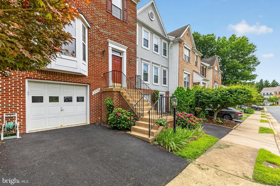 3009 Barden Oaks Ct, Oakton, VA 22124 - #2
