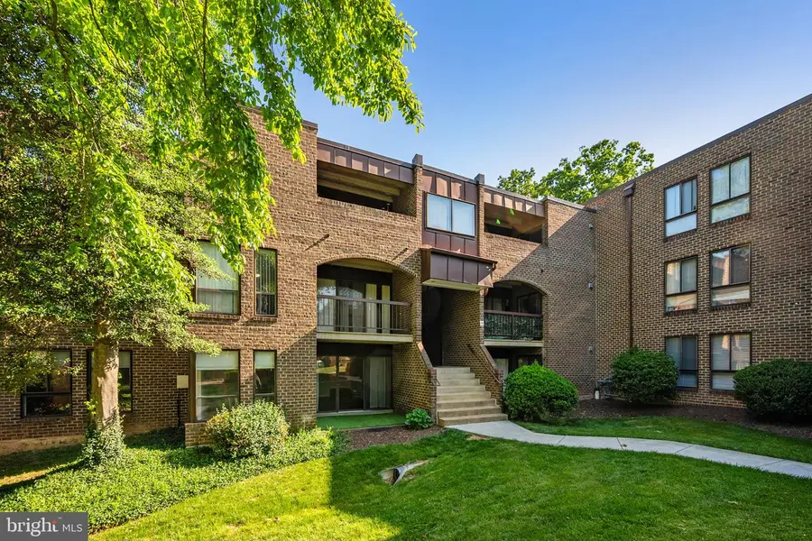 11240 Chestnut Grove Sq #157, Reston, VA 20190 - #2