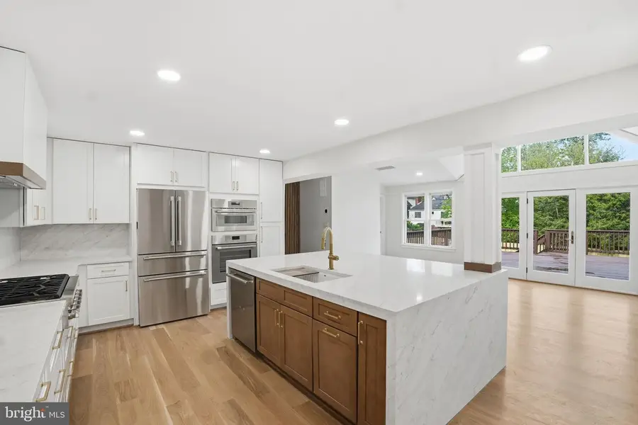 1901 Great Falls St, McLean, VA 22101 - #2