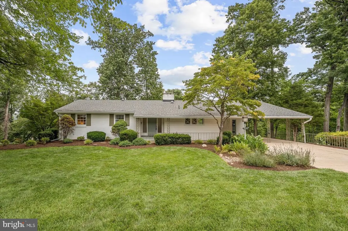 7842 Doane Ct, Springfield, VA 22152 - #1