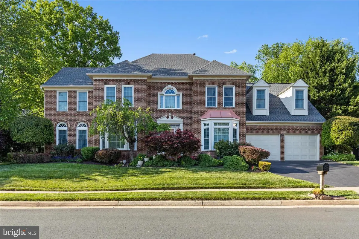 14220 Hartwood Ct, Centreville, VA 20121 - #1