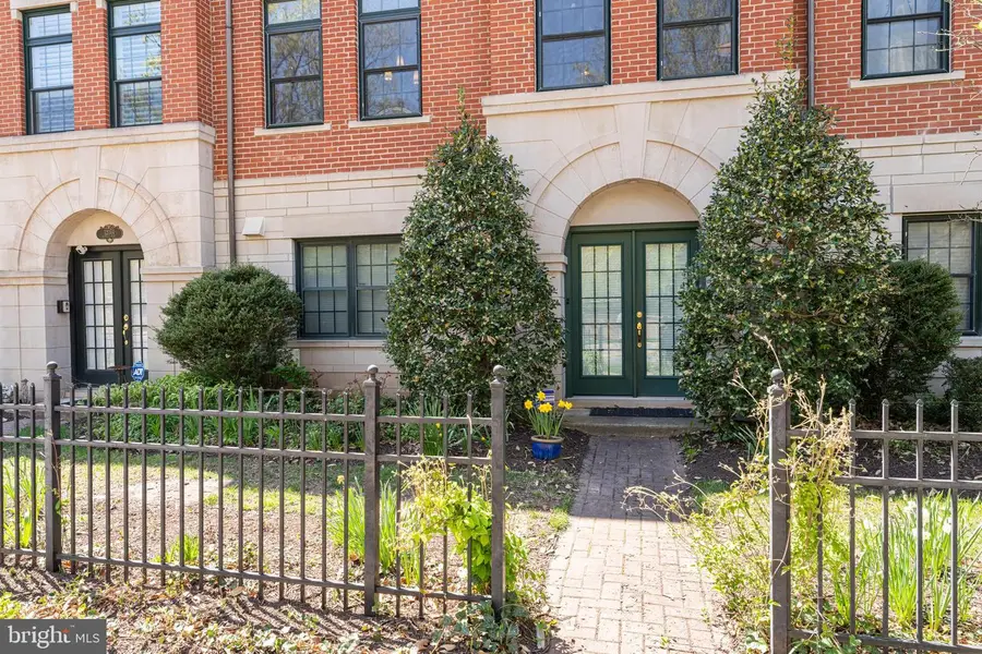 12076 Kinsley Pl, Reston, VA 20190 - #2