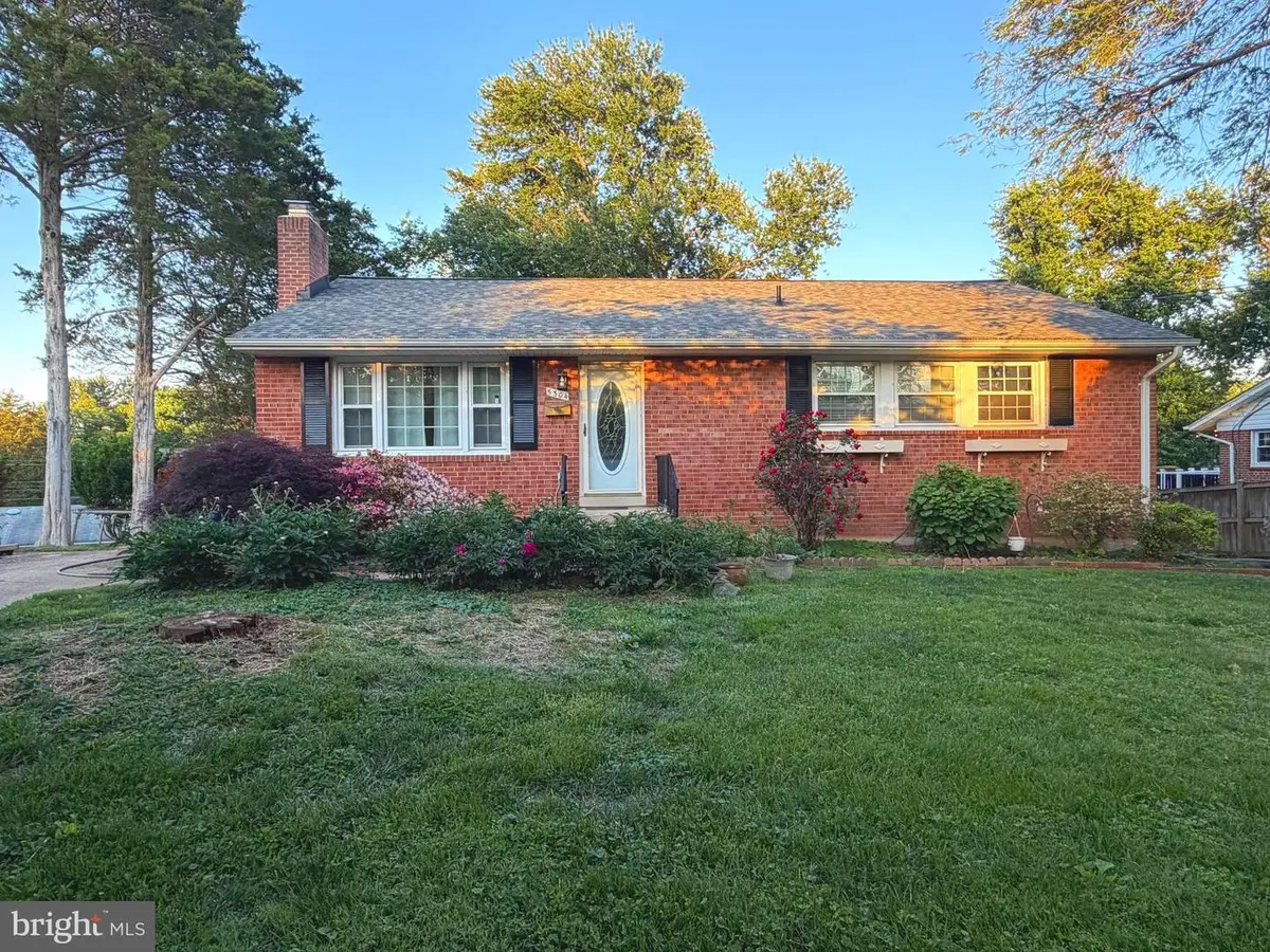 5304 Pillow Ln, Springfield, VA 22151 - #1
