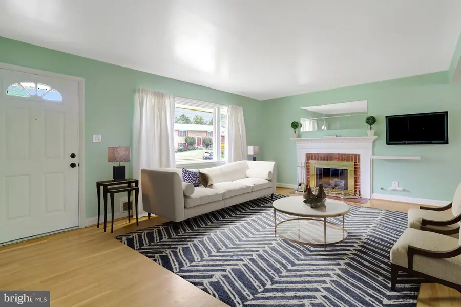 4515 Kling Dr, Alexandria, VA 22312 - #2
