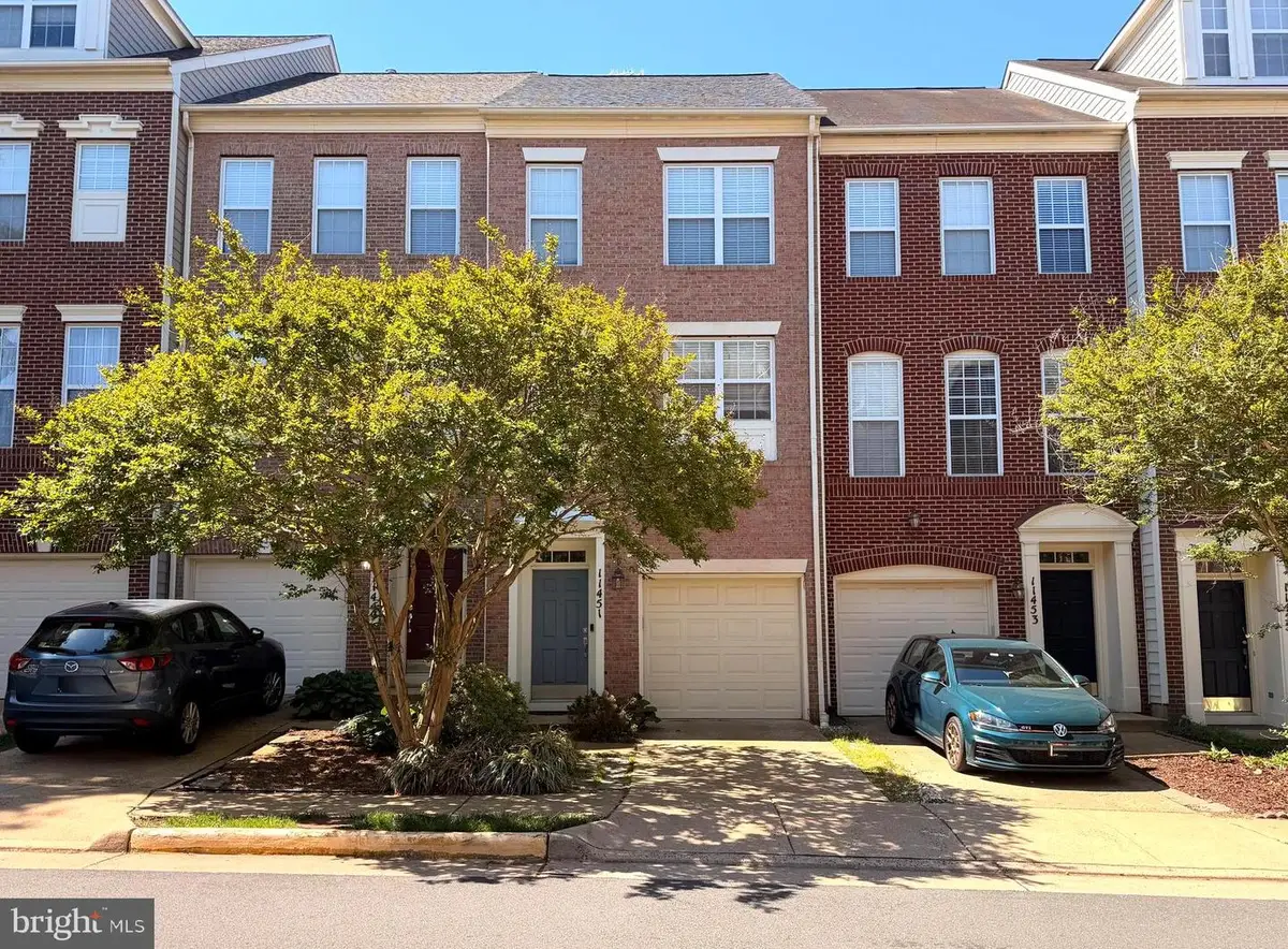 11451 Log Ridge Dr, Fairfax, VA 22030 - #1