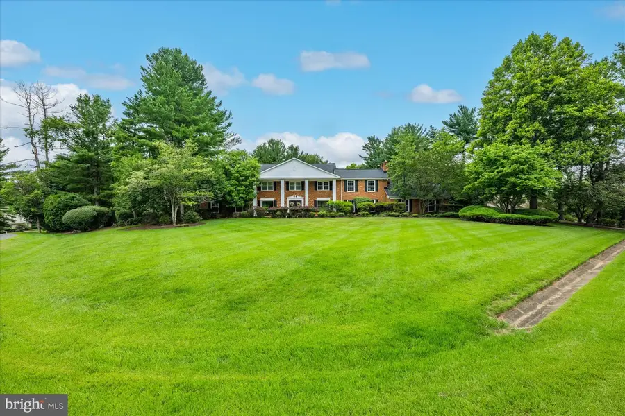 9501 Brian Jac Ln, Great Falls, VA 22066 - #3