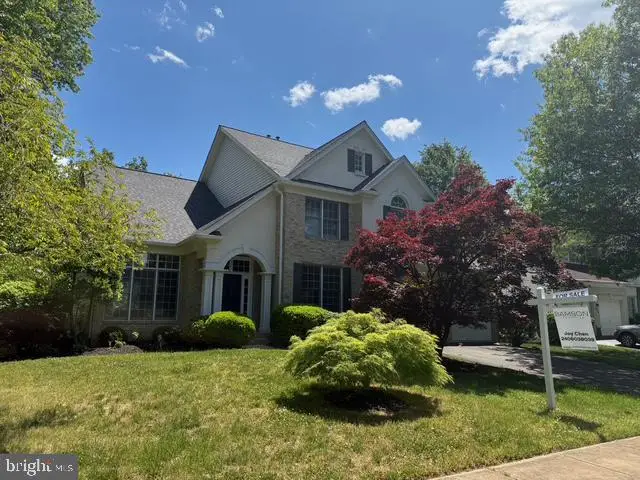 2373 Whitestone Hill Ct, Falls Church, VA 22043 - #1