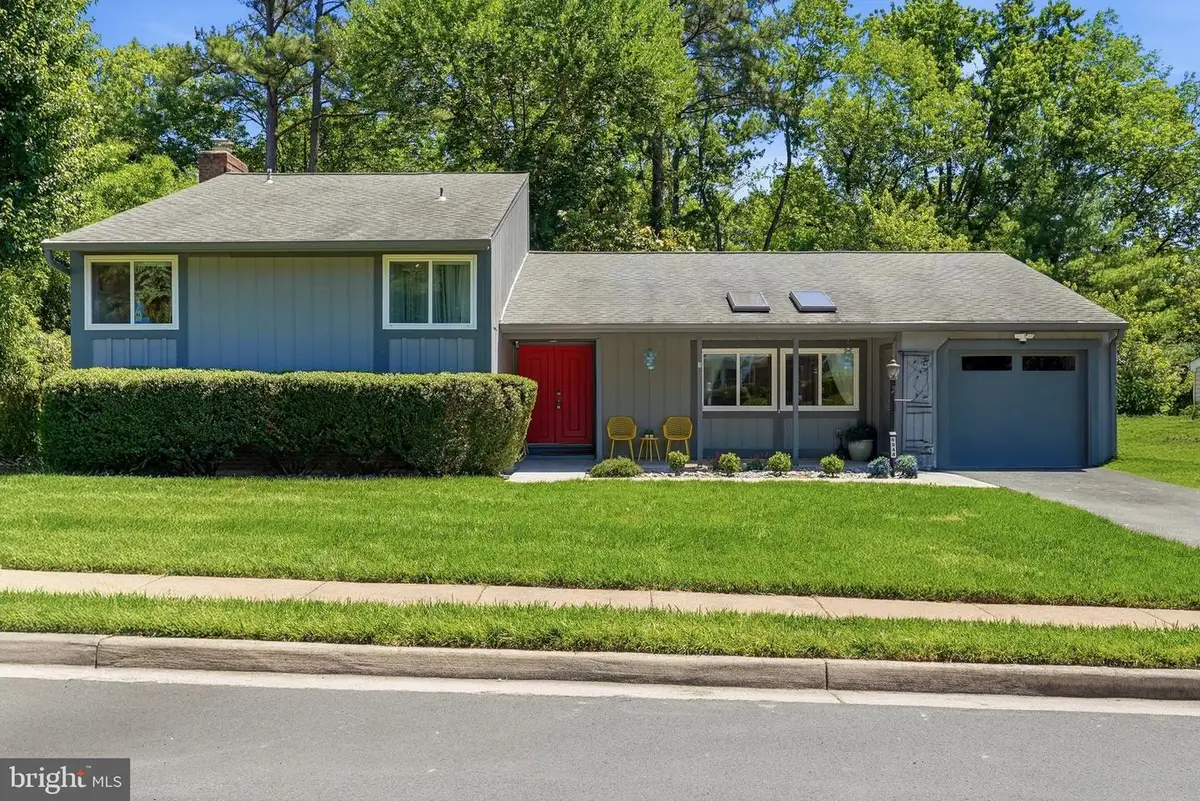 6944 Spelman Dr, Springfield, VA 22153 - #1