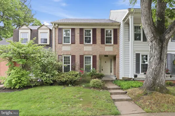 4630 Luxberry Dr, FAIRFAX, VA 22032