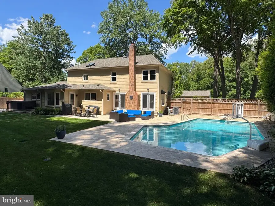 757 Ridge Dr, McLean, VA 22101 - #3