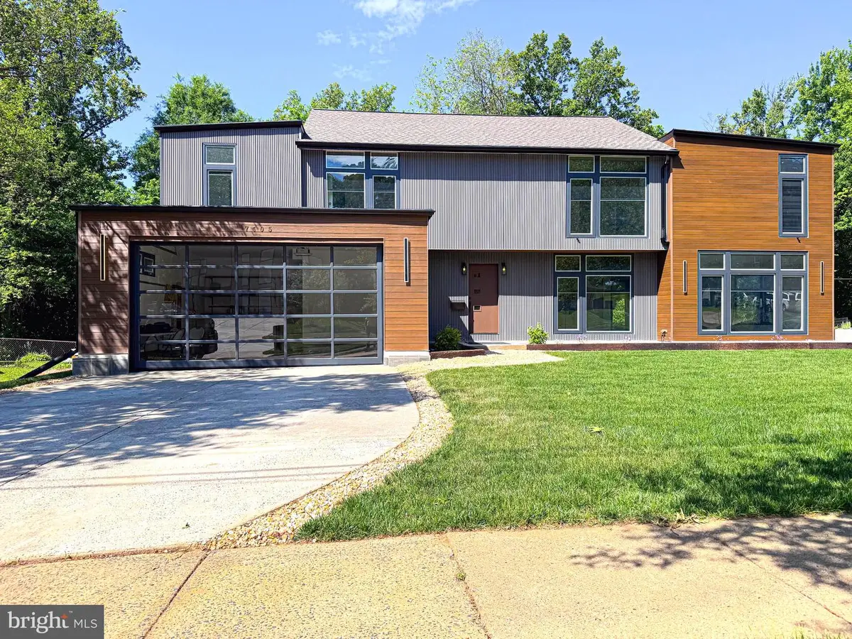 7405 Sportsman Dr, Falls Church, VA 22043 - #1
