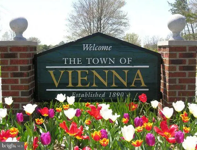404 Tapawingo Rd Se, Vienna, VA 22180 - #2
