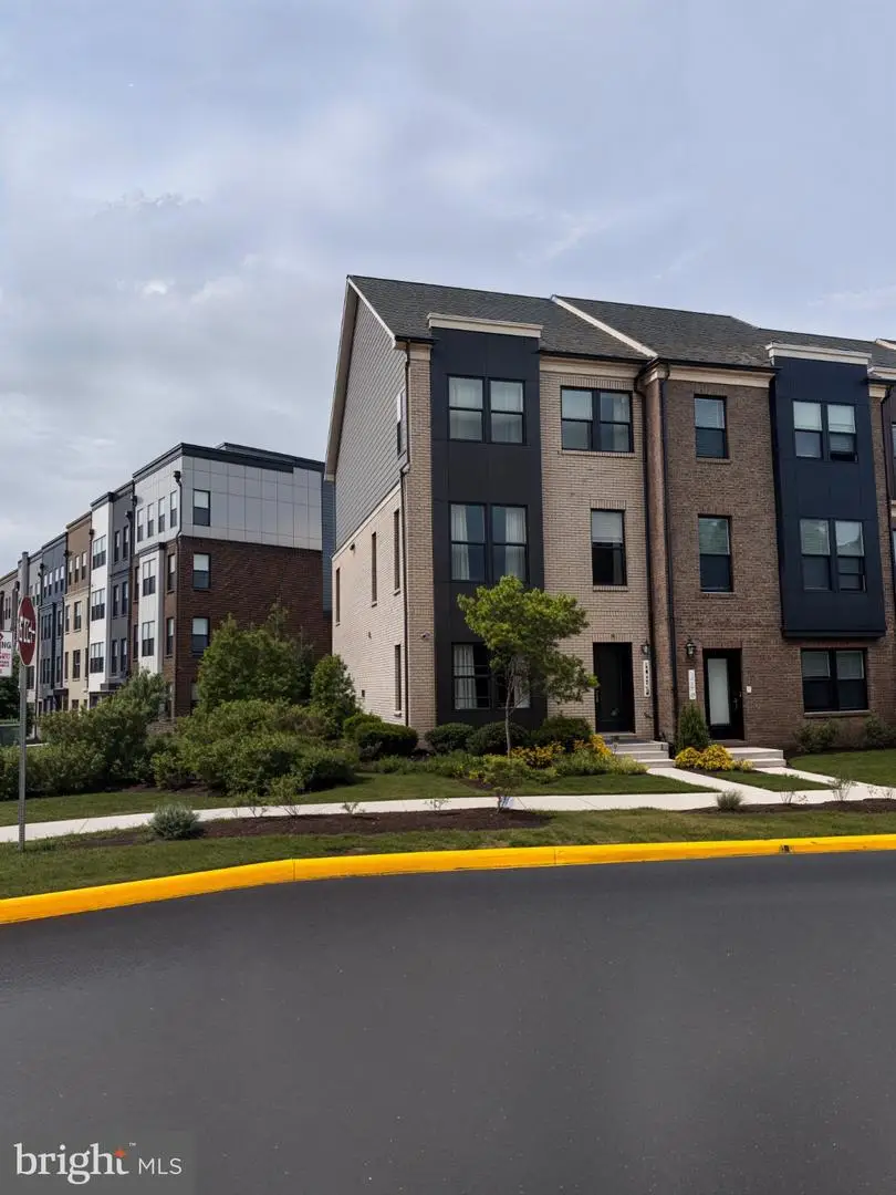 14198 Gypsum Loop, Chantilly, VA 20151 - #1