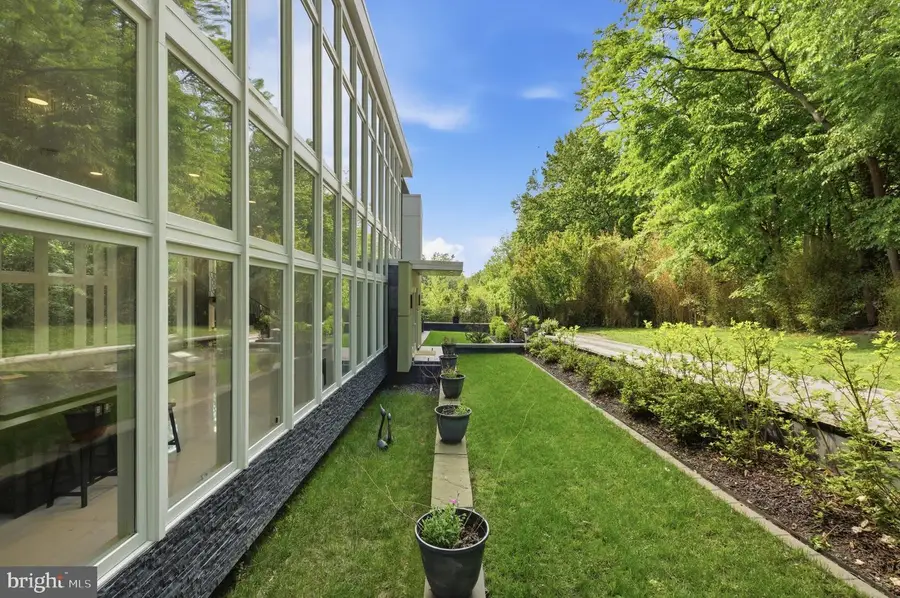 6304 Old Dominion Dr, McLean, VA 22101 - #3