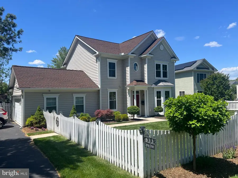 633 Spring St, Herndon, VA 20170 - #2