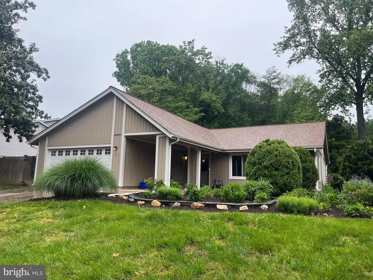 10410 Nellie White Ln, Fairfax, VA 22032 - #1