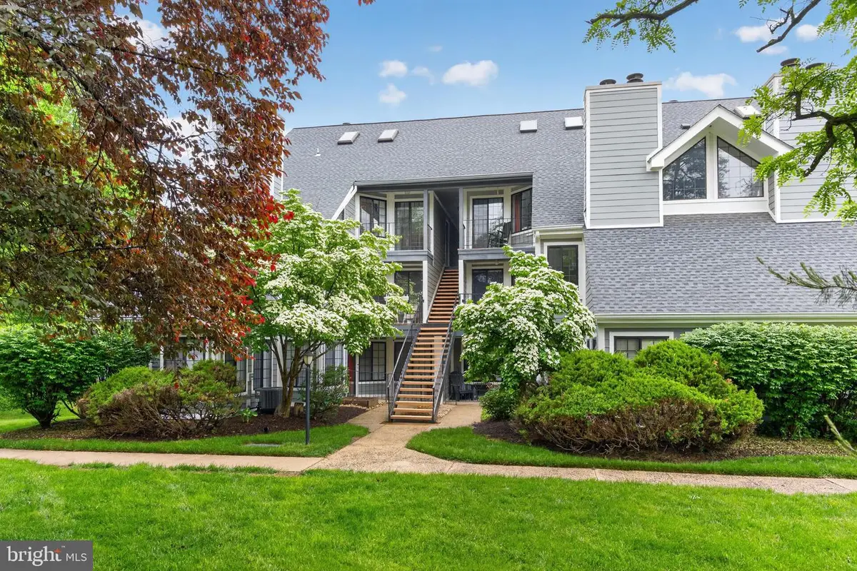 6009 Mersey Oaks Way #e, Alexandria, VA 22315 - #1
