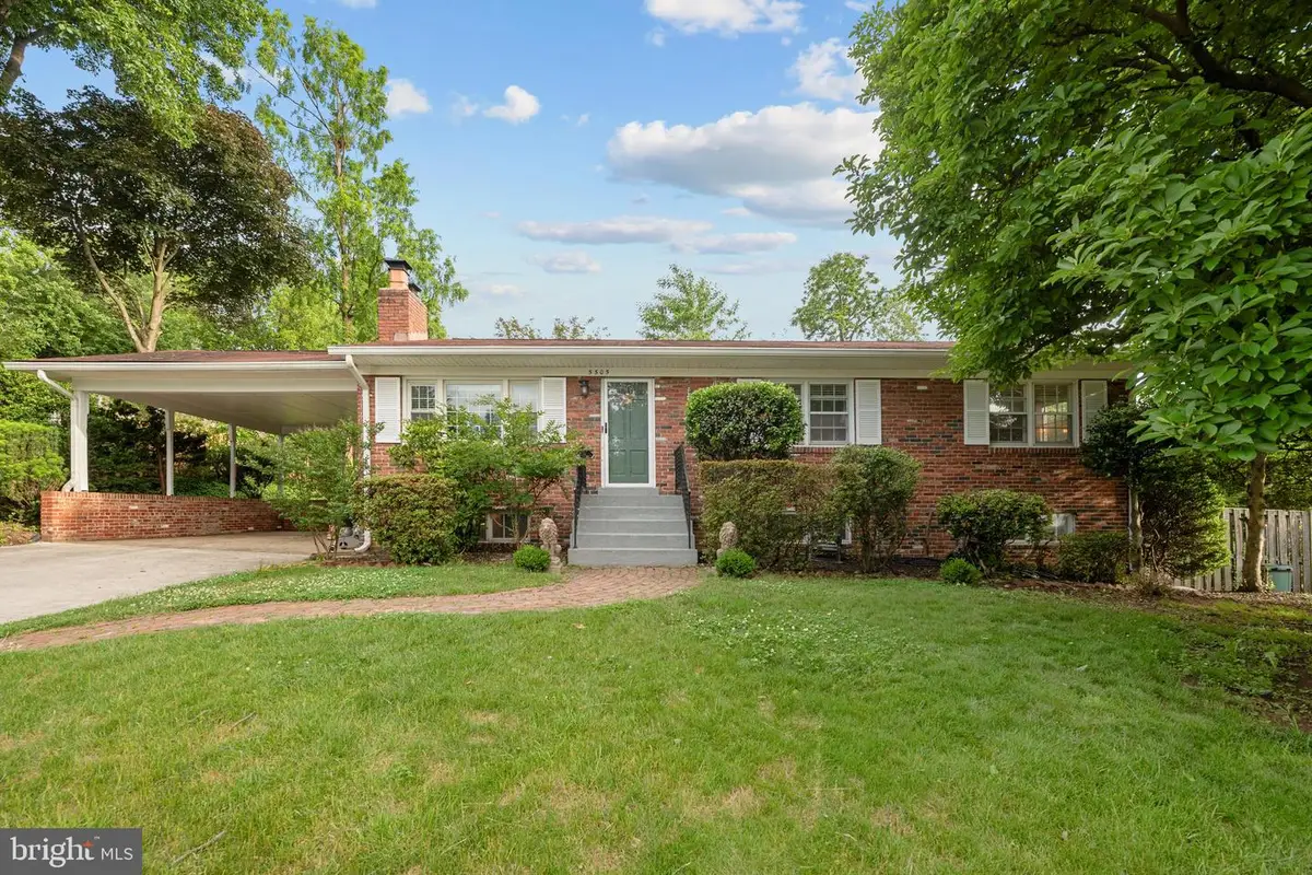5505 Justis Pl, Alexandria, VA 22310 - #1