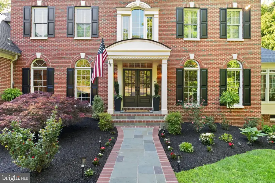 10082 Roseland Ridge Rd, Fairfax Station, VA 22039 - #3