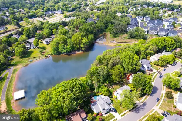 13484 Lake Shore, OAK HILL, VA 20171
