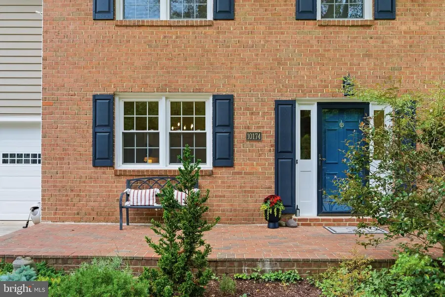 10174 Bessmer Ln, Fairfax, VA 22032 - #3