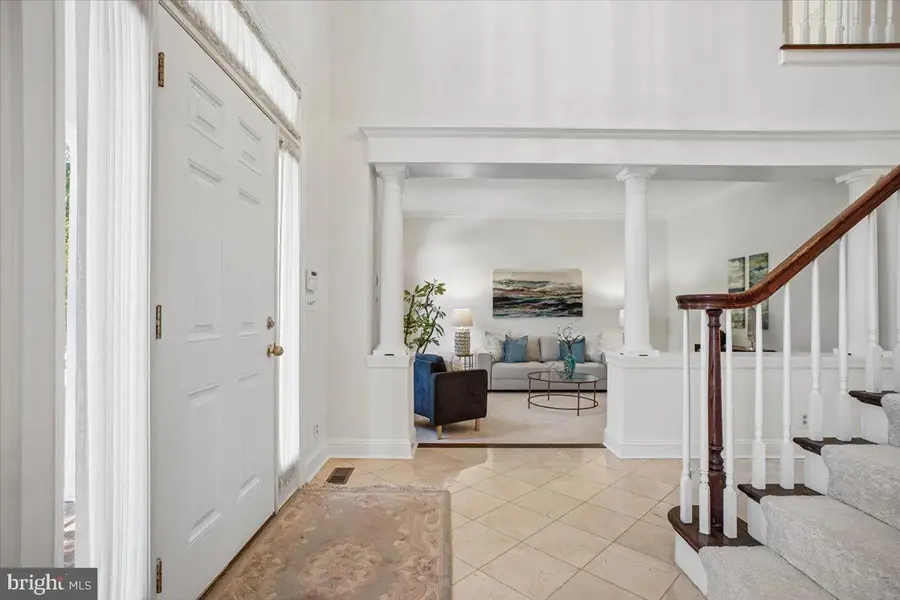 9103 Lynchburg Ct, Fairfax, VA 22032 - #2
