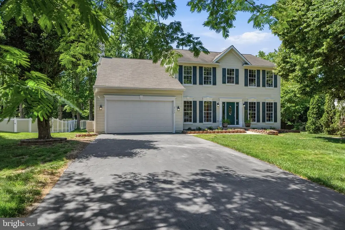 6733 Catskill Rd, Lorton, VA 22079 - #1