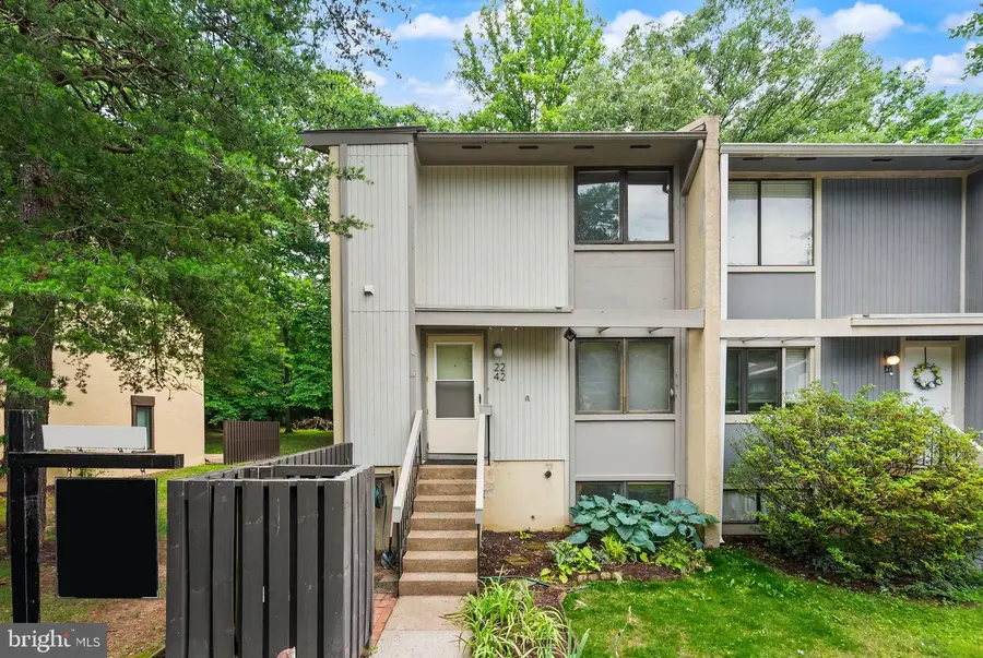 2242 Cartwright Pl, Reston, VA 20191 - #2