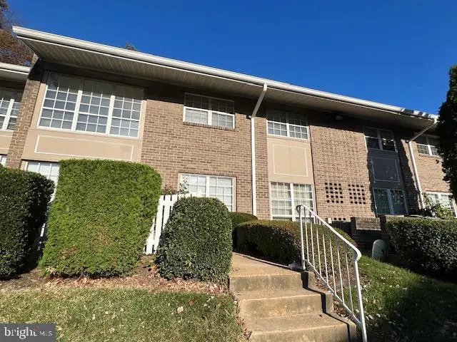 1961 Kennedy Dr #1961, McLean, VA 22102 - #1