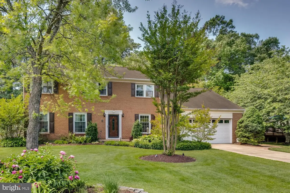 4217 Scotland Rd, Alexandria, VA 22309 - #1