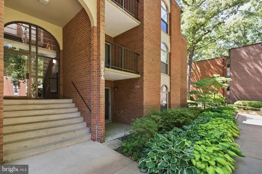 3354 Woodburn Rd #12, Annandale, VA 22003 - #2