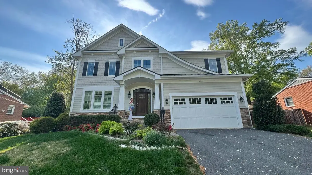 605 Meadow Ln Sw, Vienna, VA 22180 - #1