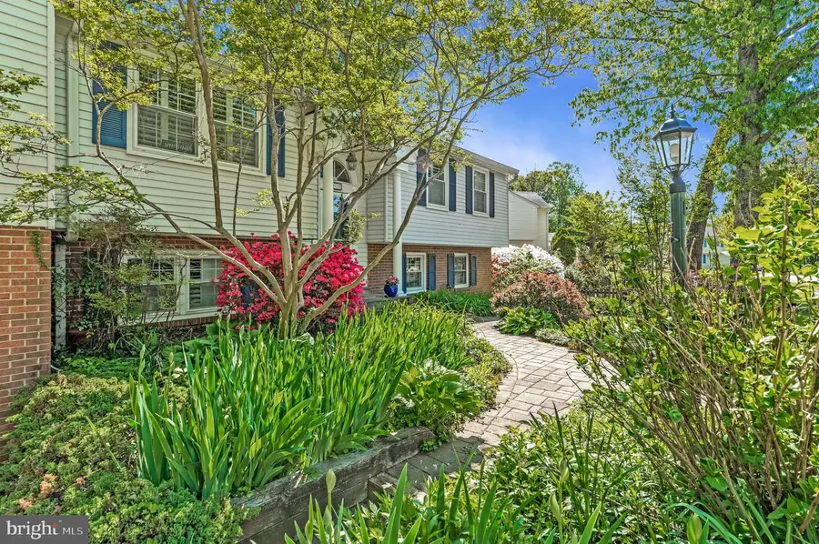 4929 Bexley Ln, Fairfax, VA 22032 - #3