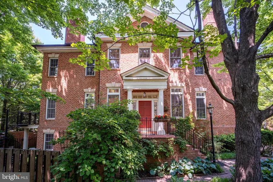 2026 Mayfair Mclean Ct, Falls Church, VA 22043 - #2
