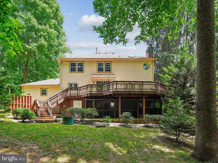 5810 Hannora Ln, Fairfax Station, VA 22039 - #3