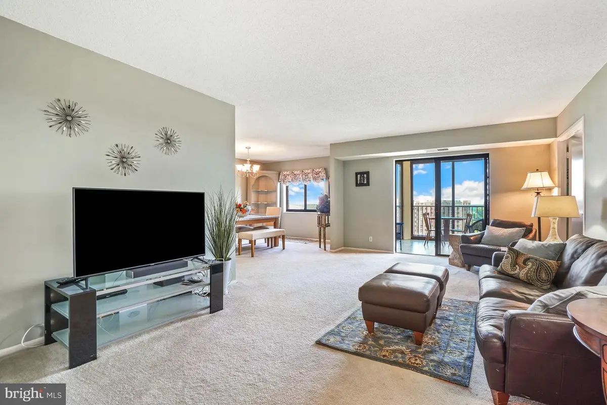 5901 Mount Eagle Dr #1216, Alexandria, VA 22303 - #1