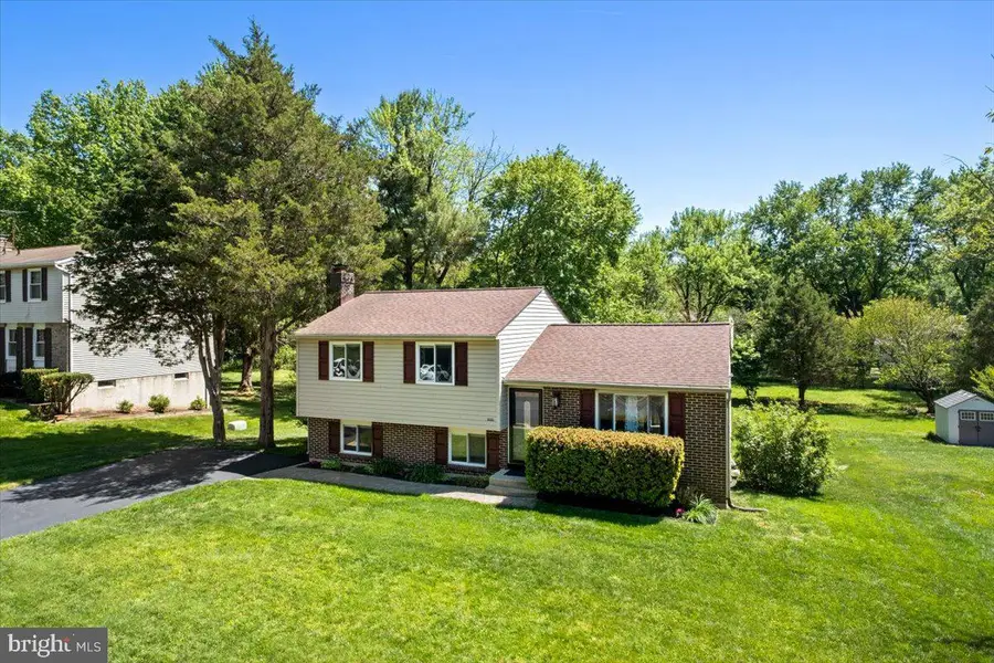 12780 Bradwell Rd, Herndon, VA 20171 - #2