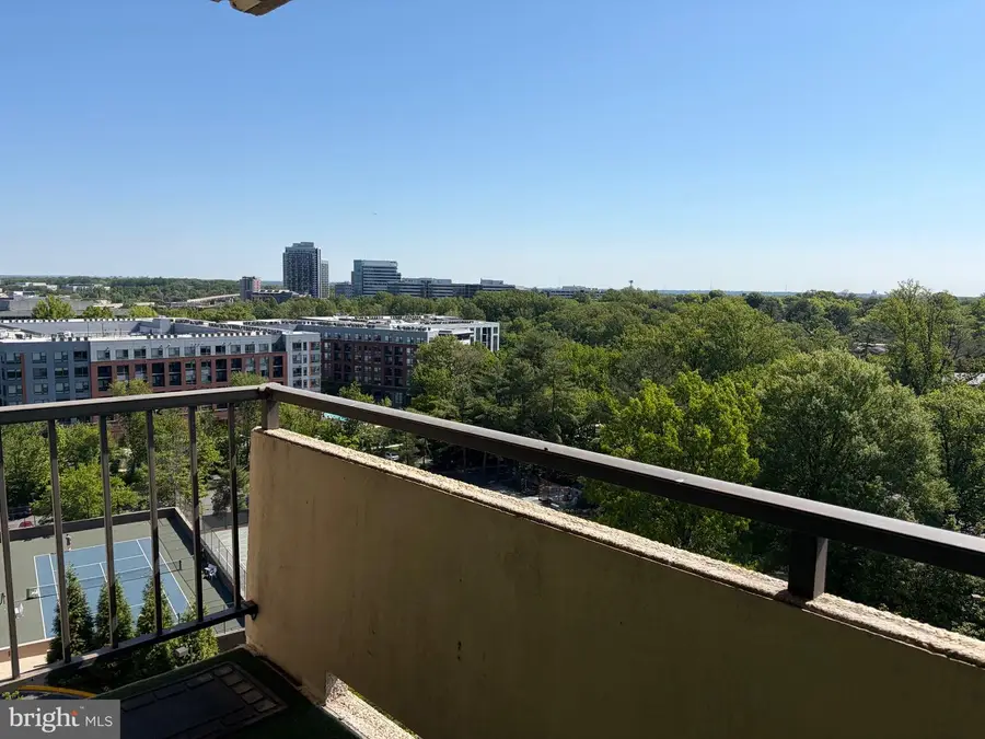 1800 Old Meadow Rd #909, McLean, VA 22102 - #2
