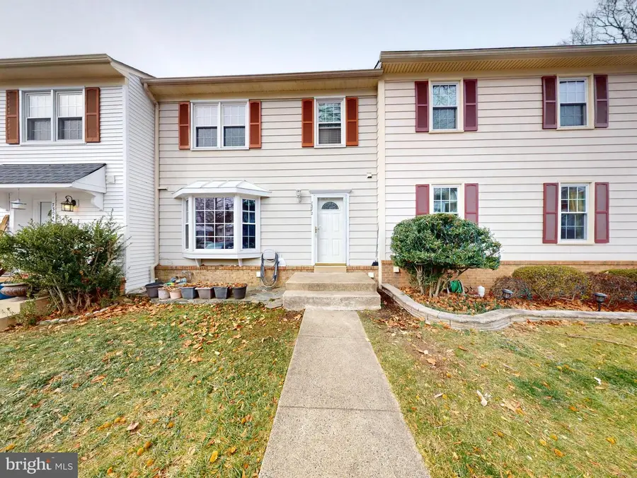 7302 Rolling Oak Ln, Springfield, VA 22153 - #2