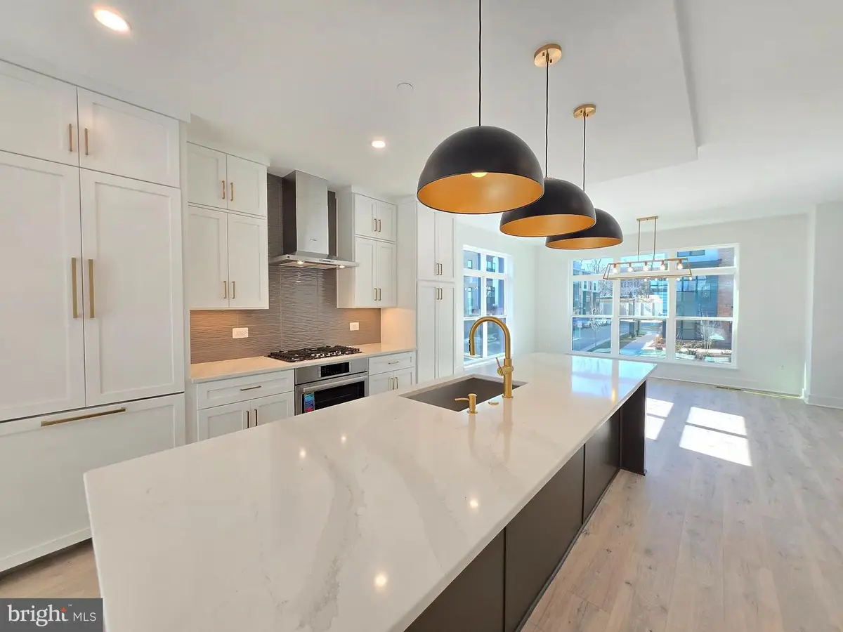 2106 Tysons Ridgeline Rd, Falls Church, VA 22043 - #1