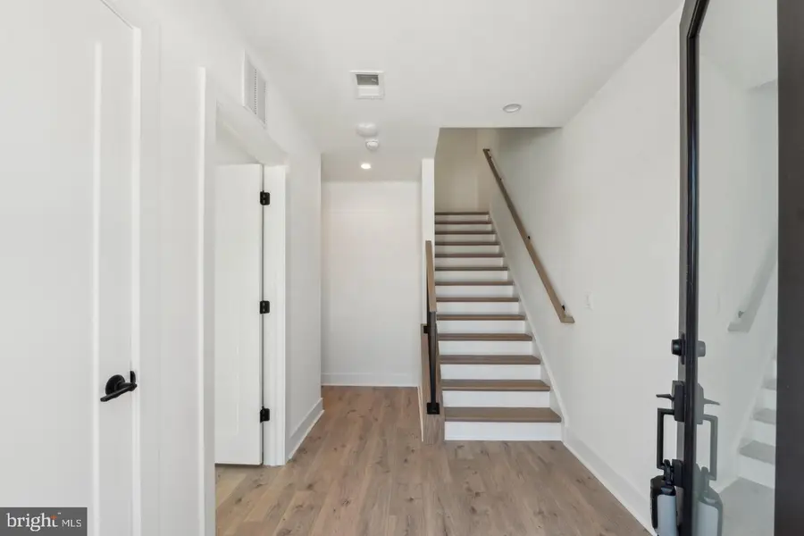 2106 Tysons Ridgeline Rd, Falls Church, VA 22043 - #3