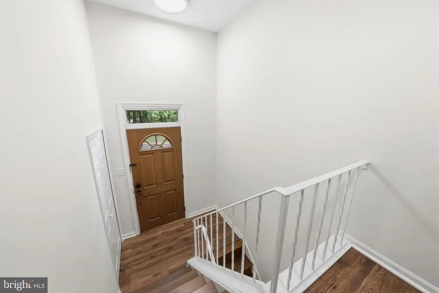 5862 Kara Pl, Burke, VA 22015 - #2