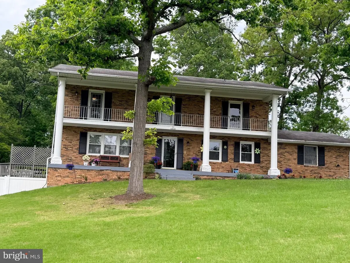 10830 Greene Dr, Lorton, VA 22079 - #1