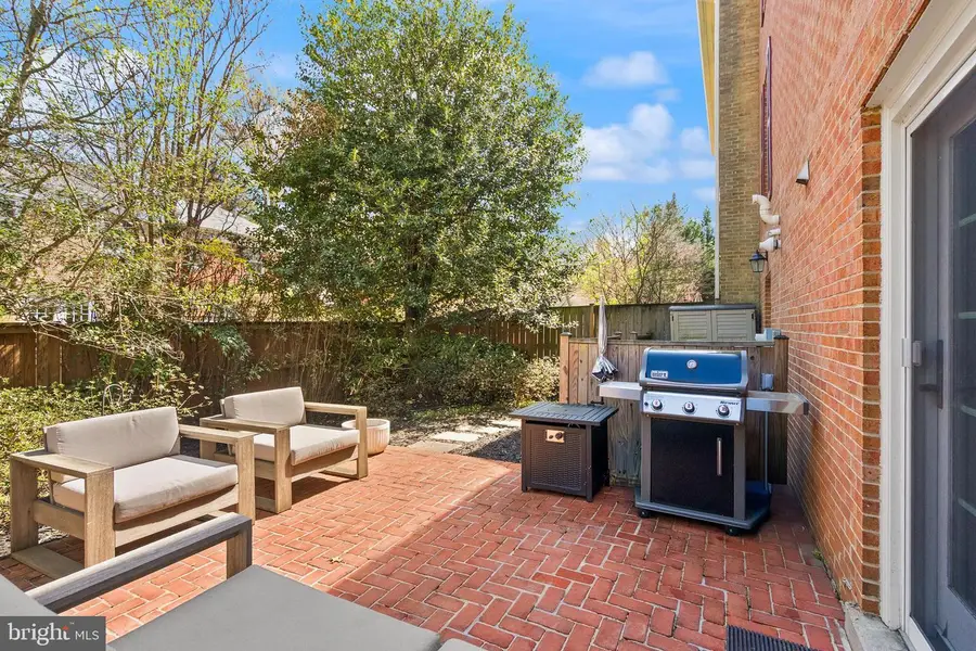 7001 Dunningham Pl #7, McLean, VA 22101 - #3