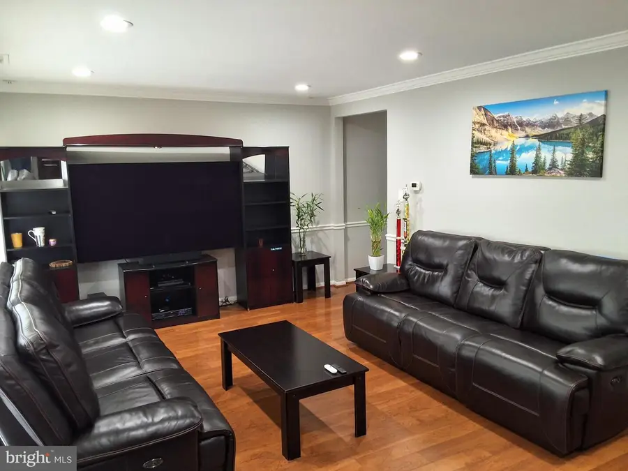 4406 Forest Glen Ct, Annandale, VA 22003 - #3
