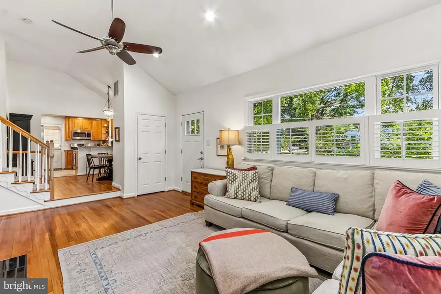 7813 Yorktown Dr, Alexandria, VA 22308 - #3